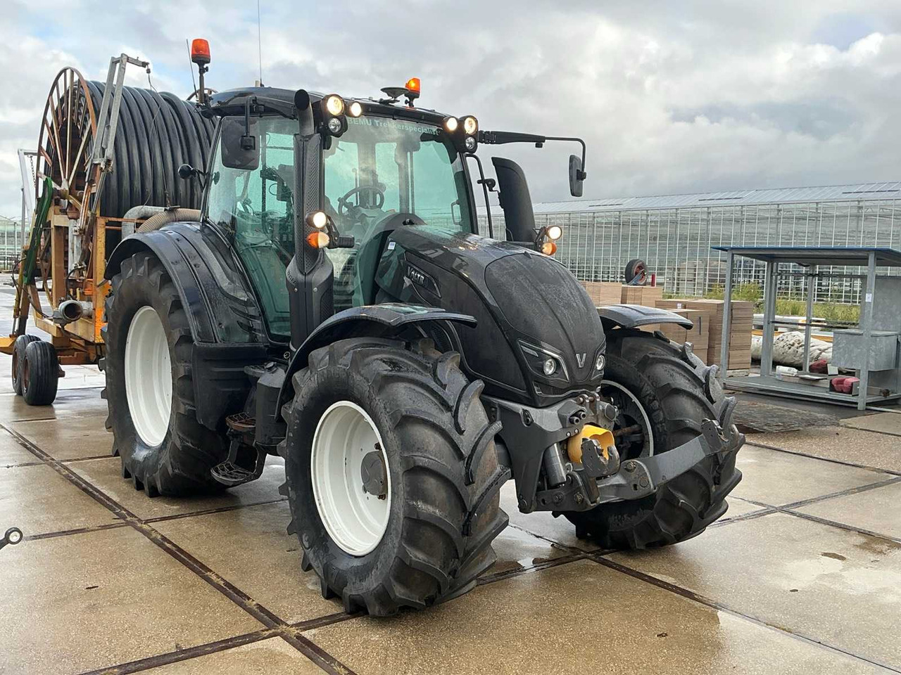 Valtra N174 edition 25 - Tractor agricol: Foto 4 Valtra N174 edition 25 - Tractor agricol: Foto 4
