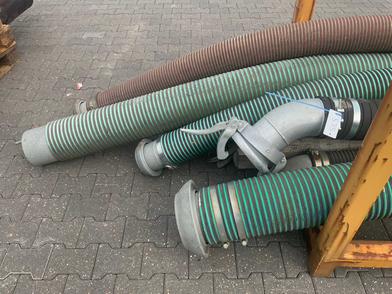 Various manure hoses (8x) - Maşină de împrăştiat îngrăşăminte: Foto 3 Various manure hoses (8x) - Maşină de împrăştiat îngrăşăminte: Foto 3