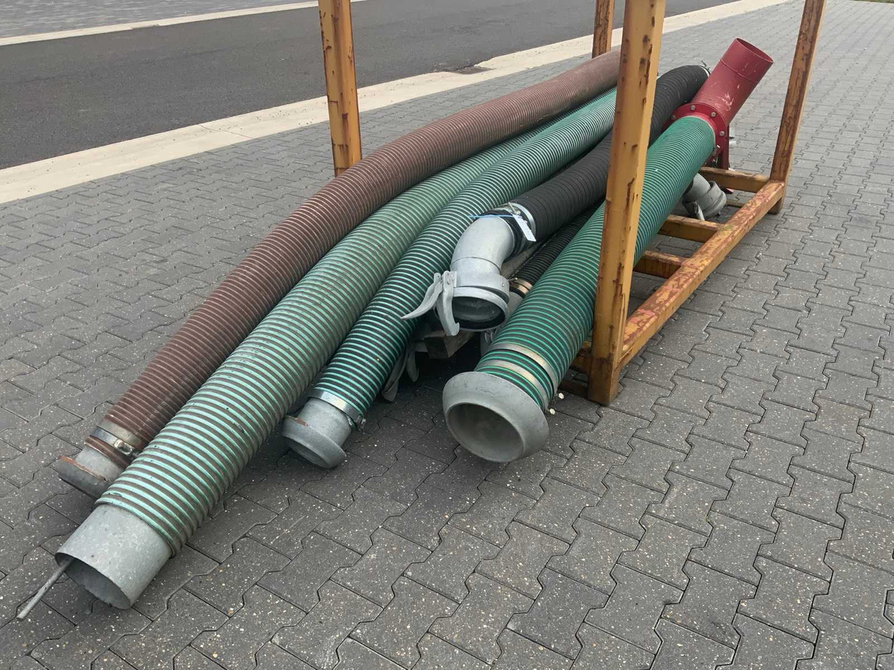 Various manure hoses (8x) - Maşină de împrăştiat îngrăşăminte: Foto 1 Various manure hoses (8x) - Maşină de împrăştiat îngrăşăminte: Foto 1