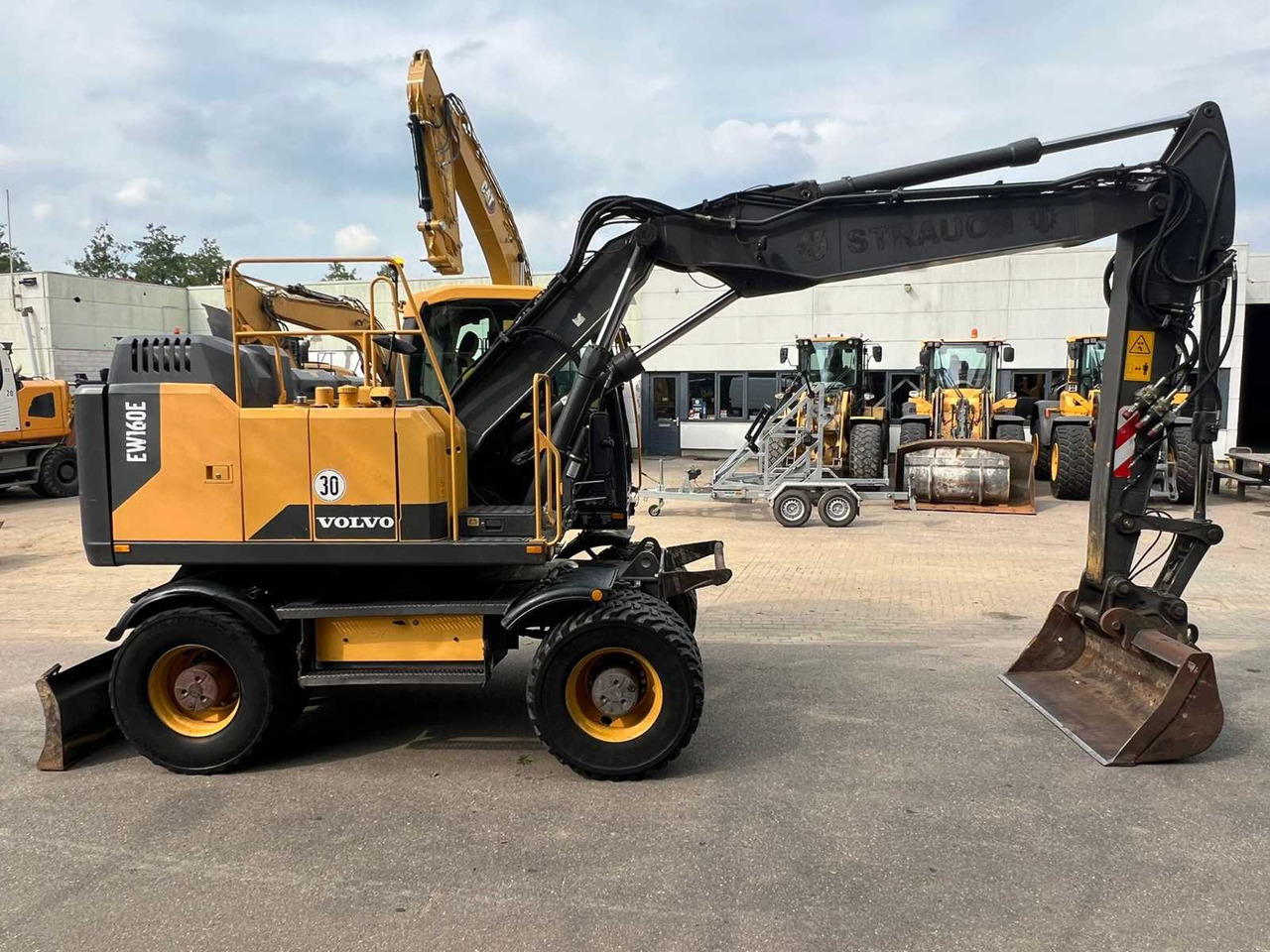 Volvo EW160E - Excavator pe roţi: Foto 4 Volvo EW160E - Excavator pe roţi: Foto 4
