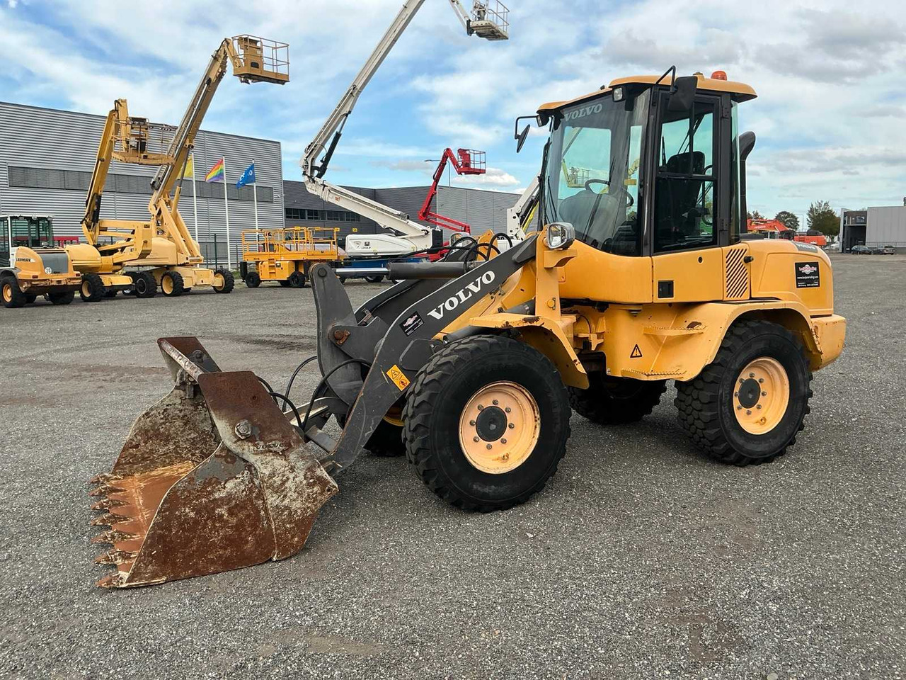 Volvo L35G - Încărcător frontal pe pneuri: Foto 2 Volvo L35G - Încărcător frontal pe pneuri: Foto 2