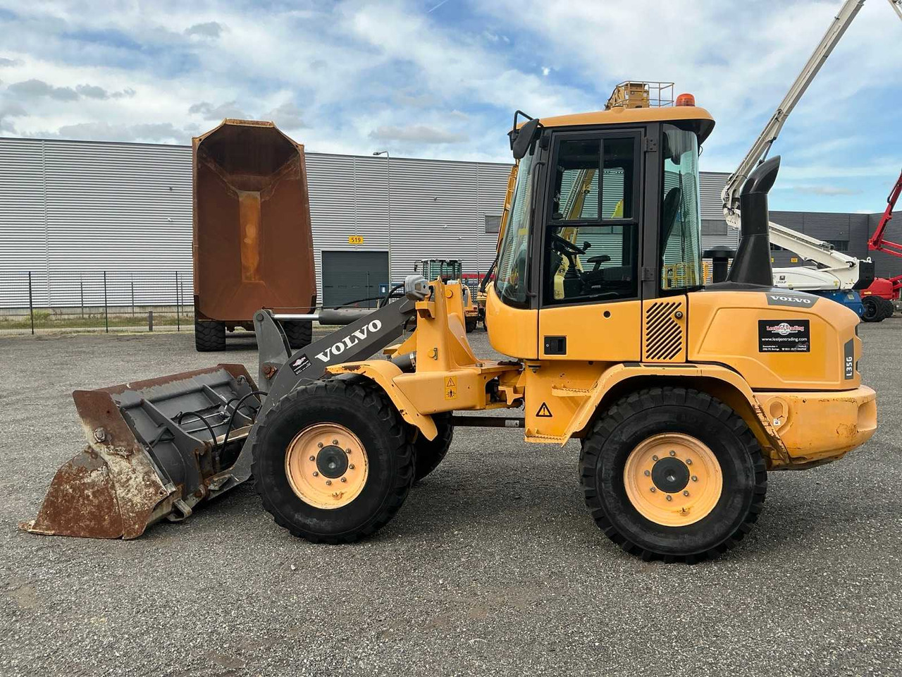 Volvo L35G - Încărcător frontal pe pneuri: Foto 1 Volvo L35G - Încărcător frontal pe pneuri: Foto 1