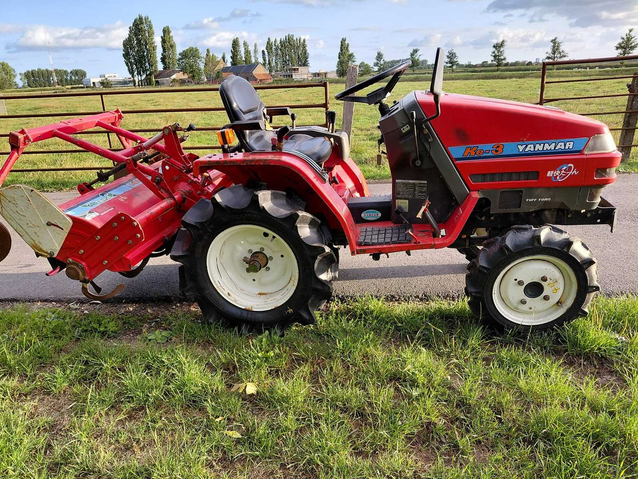 Yanmar KE-3 - Tractor mic: Foto 3 Yanmar KE-3 - Tractor mic: Foto 3
