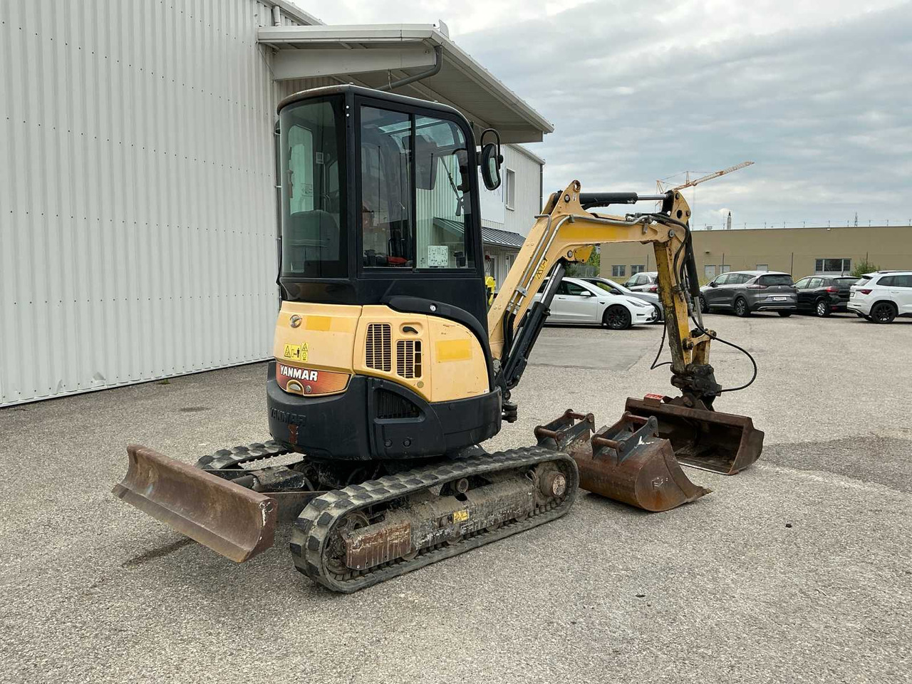 Yanmar VIO25-4 - Excavator pe şenile: Foto 4 Yanmar VIO25-4 - Excavator pe şenile: Foto 4