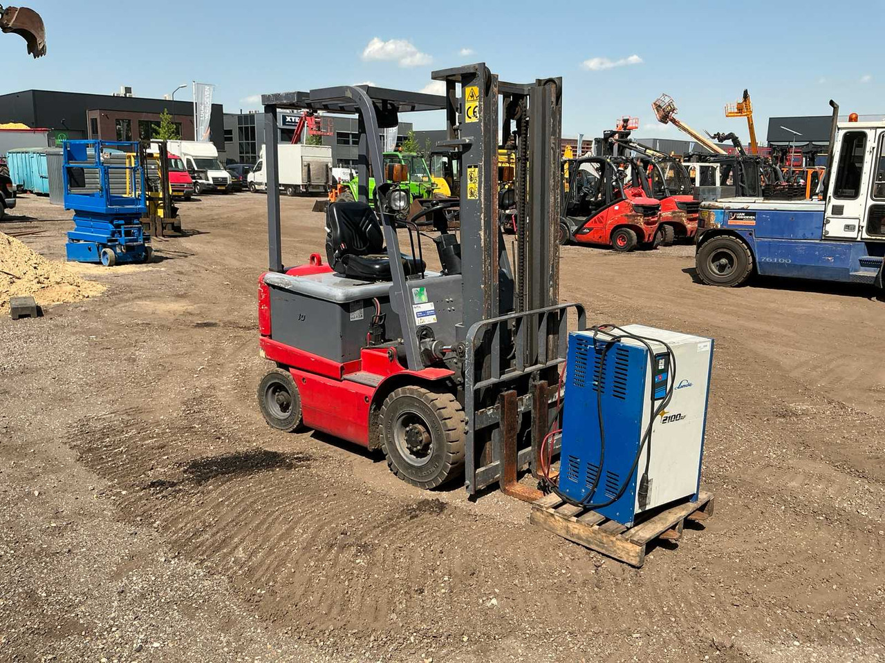 ZHEJIANG HANGCHA CPD10H–Z1 FORKLIFT TRUCK - Motostivuitor: Foto 5 ZHEJIANG HANGCHA CPD10H–Z1 FORKLIFT TRUCK - Motostivuitor: Foto 5