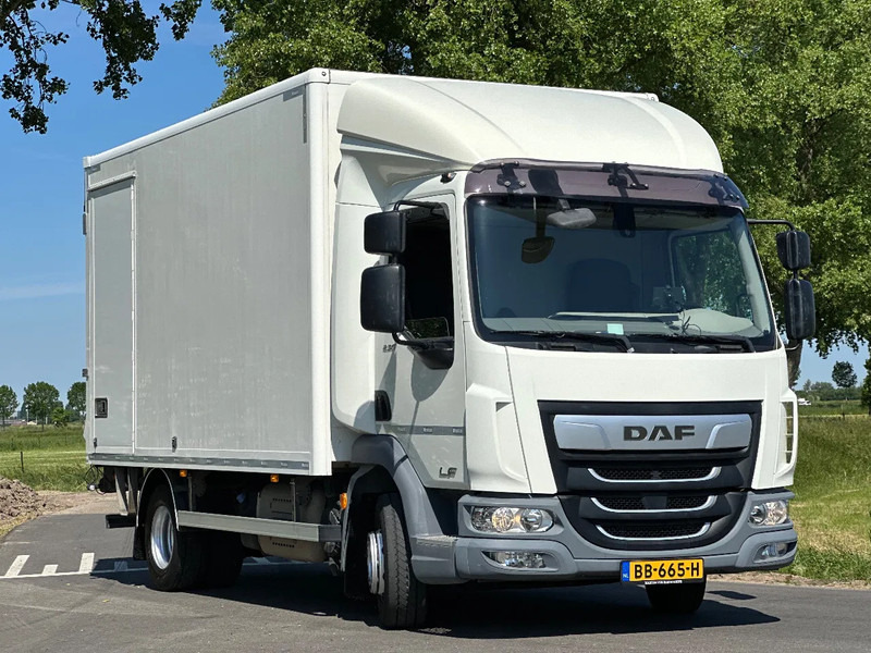 DAF LF 230 LF230.12 EURO6. 61797km!! 440x244x228 Bakwagen met Laadklep. - Camion furgon: Foto 2 DAF LF 230 LF230.12 EURO6. 61797km!! 440x244x228 Bakwagen met Laadklep. - Camion furgon: Foto 2