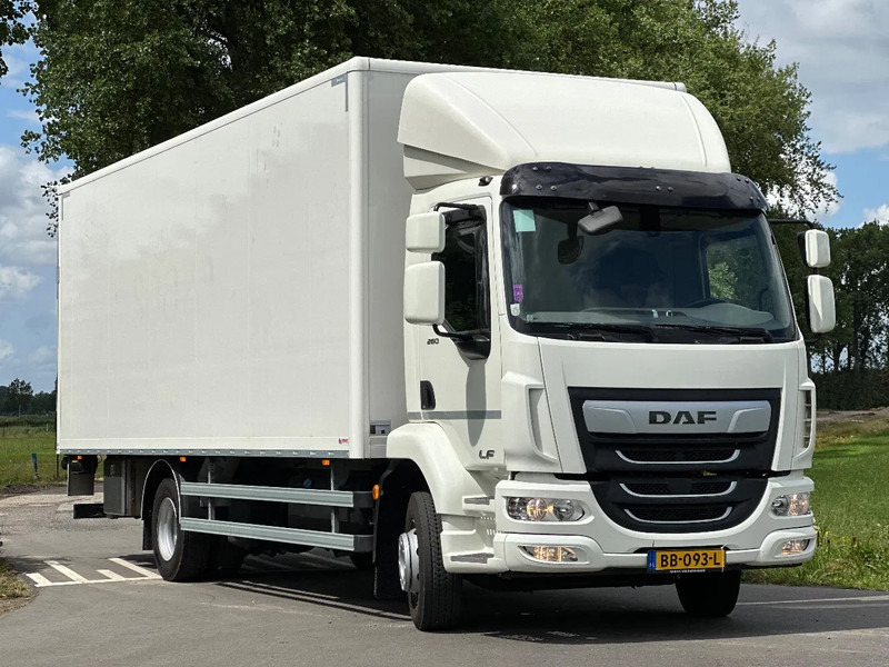 DAF LF 260 LF 260.14 EURO6. 2023. 83447km 720x248x235. 7233kg Laadvermogen!! - Camion furgon: Foto 2 DAF LF 260 LF 260.14 EURO6. 2023. 83447km 720x248x235. 7233kg Laadvermogen!! - Camion furgon: Foto 2