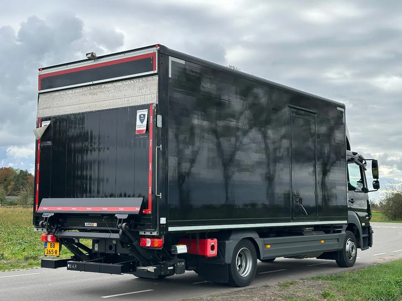 Mercedes-Benz ATEGO 1221L ATEGO ATEGO1221L. EURO6. 2021 600x248x235 - Camion furgon: Foto 3 Mercedes-Benz ATEGO 1221L ATEGO ATEGO1221L. EURO6. 2021 600x248x235 - Camion furgon: Foto 3