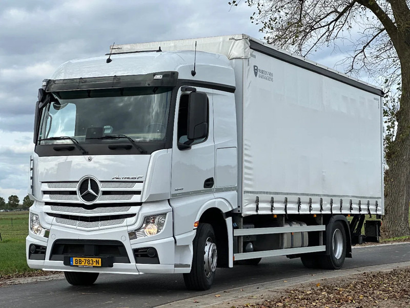 Mercedes-Benz Actros ACTROS 1843L 2022. 183432km Schuifzeil met Laadklep 2000kg - Camion cu prelată: Foto 1 Mercedes-Benz Actros ACTROS 1843L 2022. 183432km Schuifzeil met Laadklep 2000kg - Camion cu prelată: Foto 1