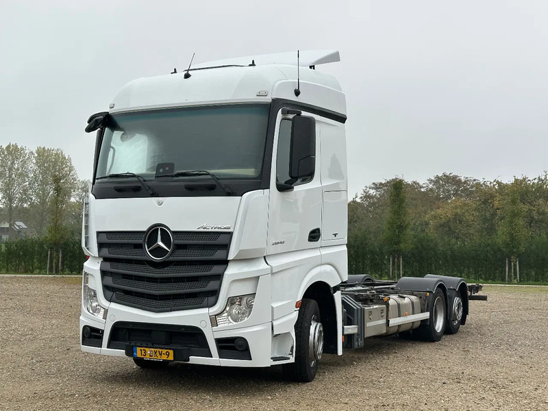 Mercedes-Benz Actros ACTROS 2642 LL EURO6. 2018. BDF. Chassic cabine. - Camion şasiu: Foto 1 Mercedes-Benz Actros ACTROS 2642 LL EURO6. 2018. BDF. Chassic cabine. - Camion şasiu: Foto 1