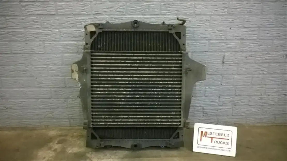DAF Radiateur + intercooler - Sistem de răcire pentru Camion: Foto 1 DAF Radiateur + intercooler - Sistem de răcire pentru Camion: Foto 1