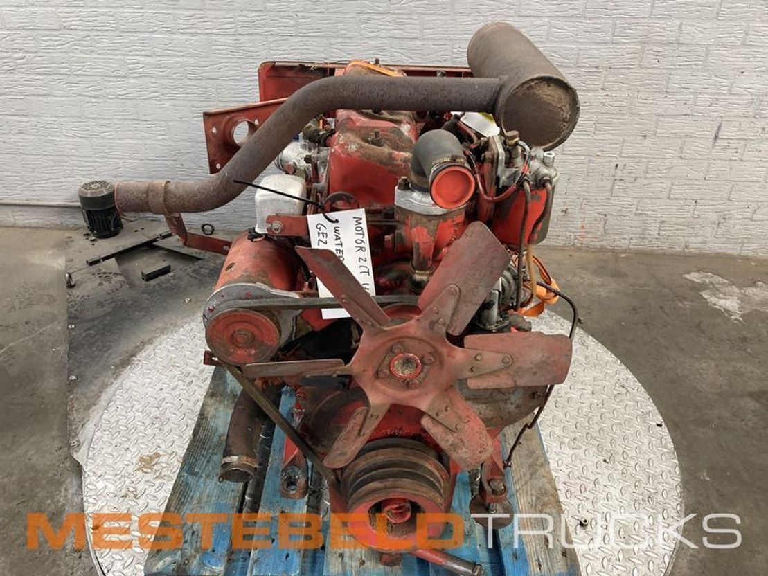 Diversen Motor Perkins 4 cil - Motor şi piese pentru Camion: Foto 4 Diversen Motor Perkins 4 cil - Motor şi piese pentru Camion: Foto 4