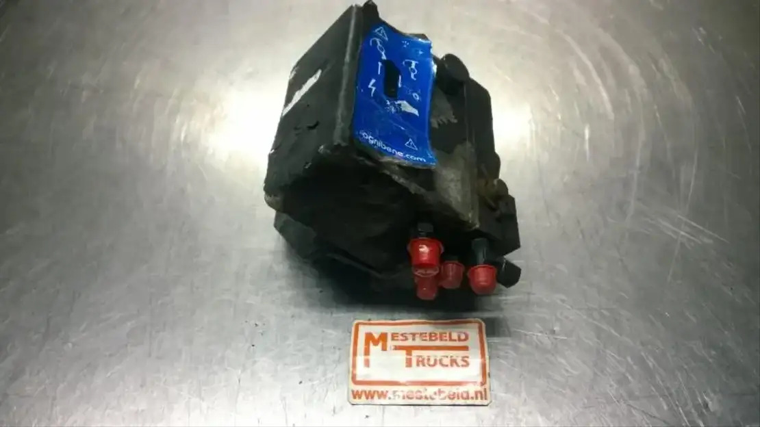 Iveco Cabinekantelpomp - Cabină și interior pentru Camion: Foto 1 Iveco Cabinekantelpomp - Cabină și interior pentru Camion: Foto 1