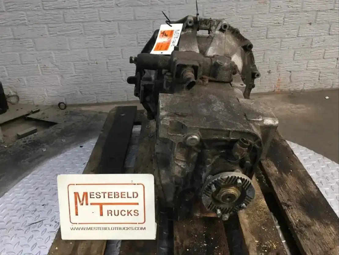 Iveco Versnellingsbak 2855.619G01 - Cutie de viteze și piese pentru Camion: Foto 2 Iveco Versnellingsbak 2855.619G01 - Cutie de viteze și piese pentru Camion: Foto 2