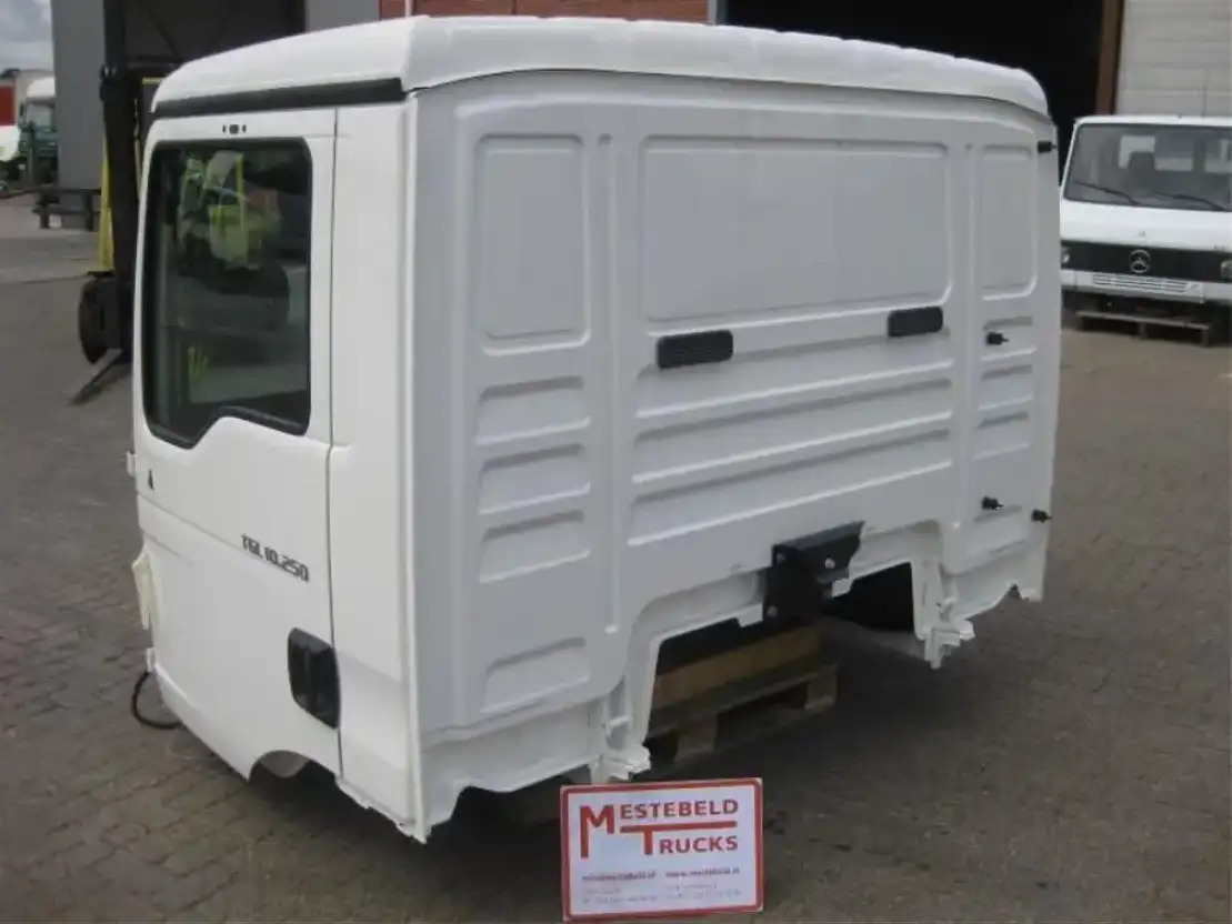 MAN Cabine TGL 10-250 - Cabină pentru Camion: Foto 2 MAN Cabine TGL 10-250 - Cabină pentru Camion: Foto 2