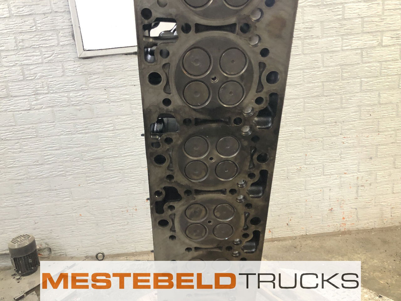 Mercedes-Benz Cilinderkop OM 471 - Motor şi piese pentru Camion: Foto 3 Mercedes-Benz Cilinderkop OM 471 - Motor şi piese pentru Camion: Foto 3