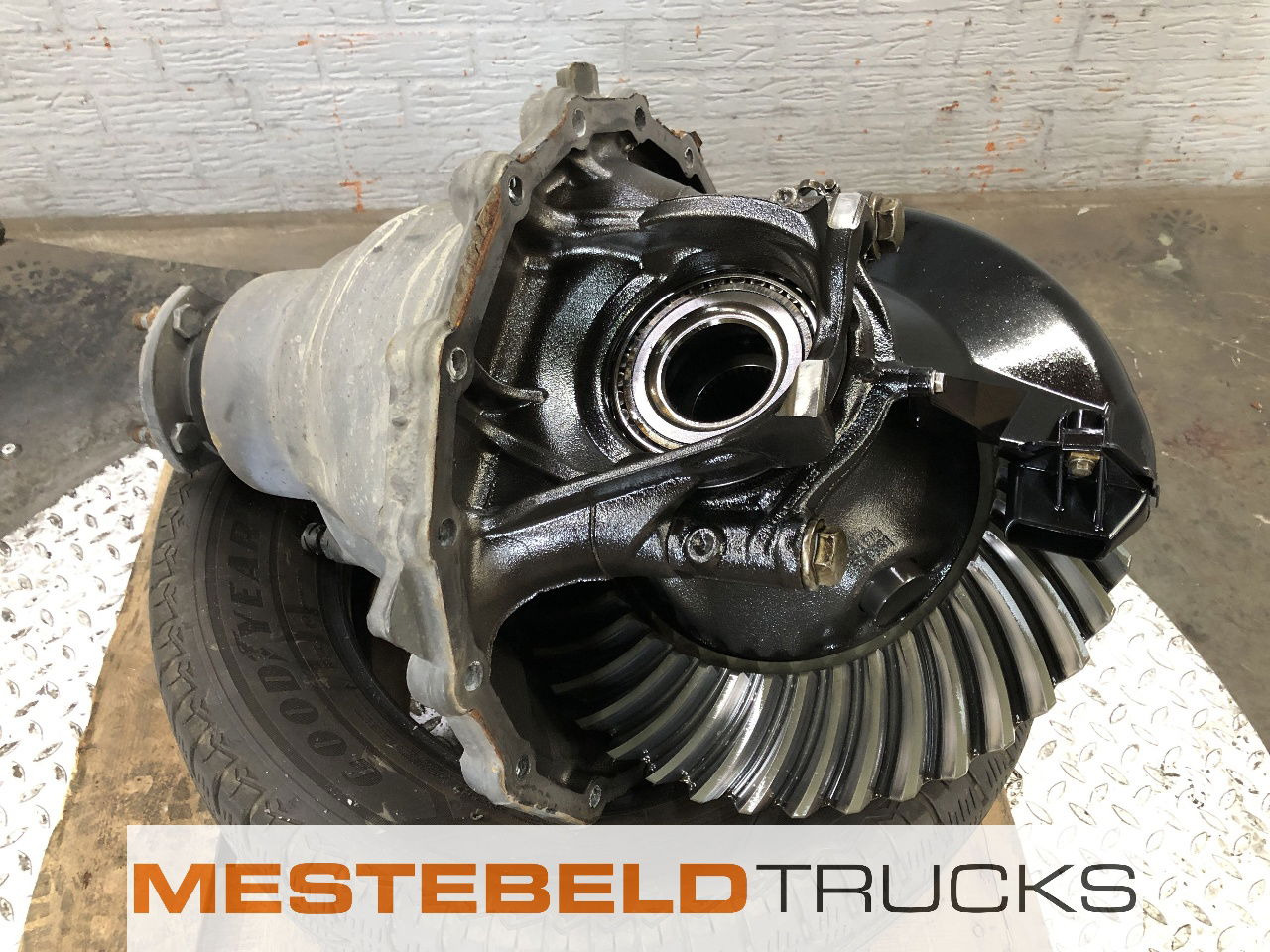 Mercedes-Benz Differentieel R440/13 2,412-1 - Axă spate pentru Camion: Foto 1 Mercedes-Benz Differentieel R440/13 2,412-1 - Axă spate pentru Camion: Foto 1