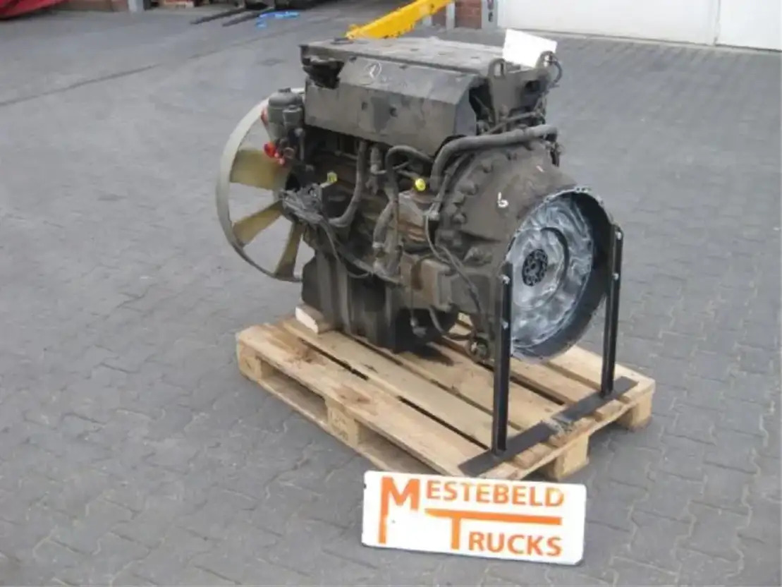 Mercedes-Benz OM 906 LA - Motor pentru Camion: Foto 1 Mercedes-Benz OM 906 LA - Motor pentru Camion: Foto 1