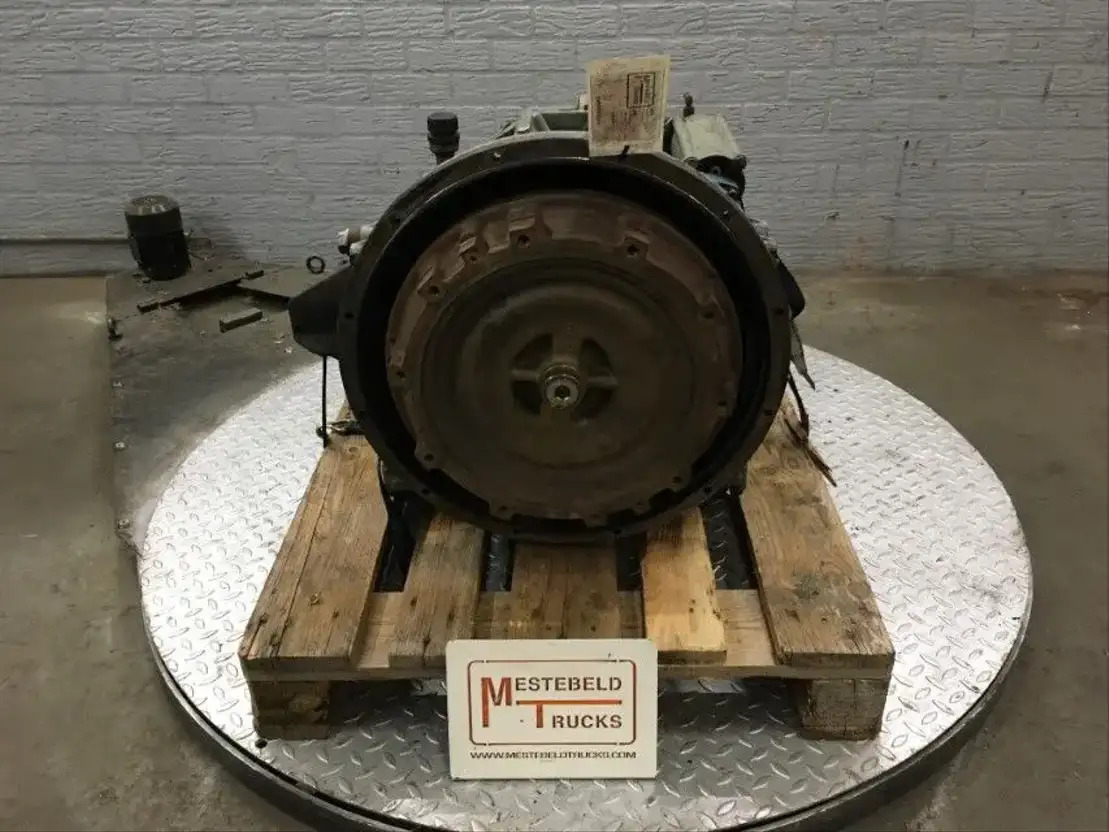 Mercedes-Benz Versnellingsbak 5HP502C - Cutie de viteze și piese pentru Camion: Foto 2 Mercedes-Benz Versnellingsbak 5HP502C - Cutie de viteze și piese pentru Camion: Foto 2