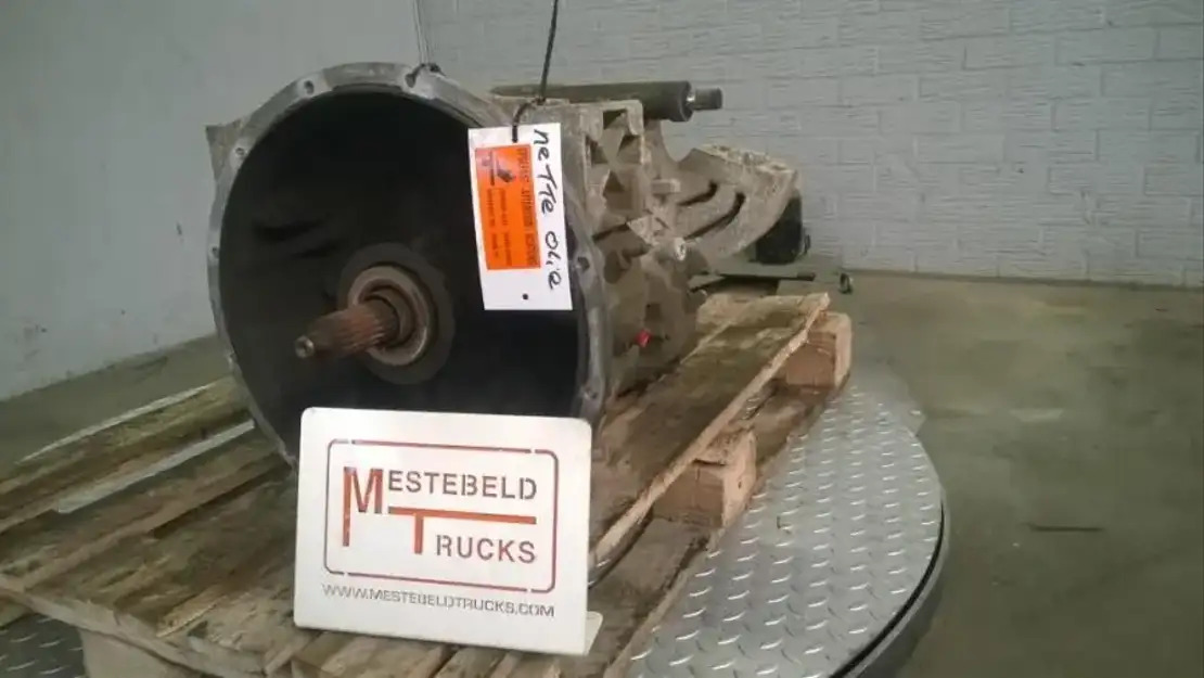 Mercedes-Benz Versnellingsbakbak ZF S5-42 Atego - Cutie de viteze și piese pentru Camion: Foto 1 Mercedes-Benz Versnellingsbakbak ZF S5-42 Atego - Cutie de viteze și piese pentru Camion: Foto 1