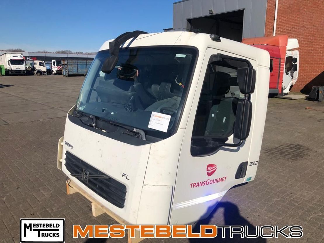 Volvo Cabine - Cabină pentru Camion: Foto 2 Volvo Cabine - Cabină pentru Camion: Foto 2