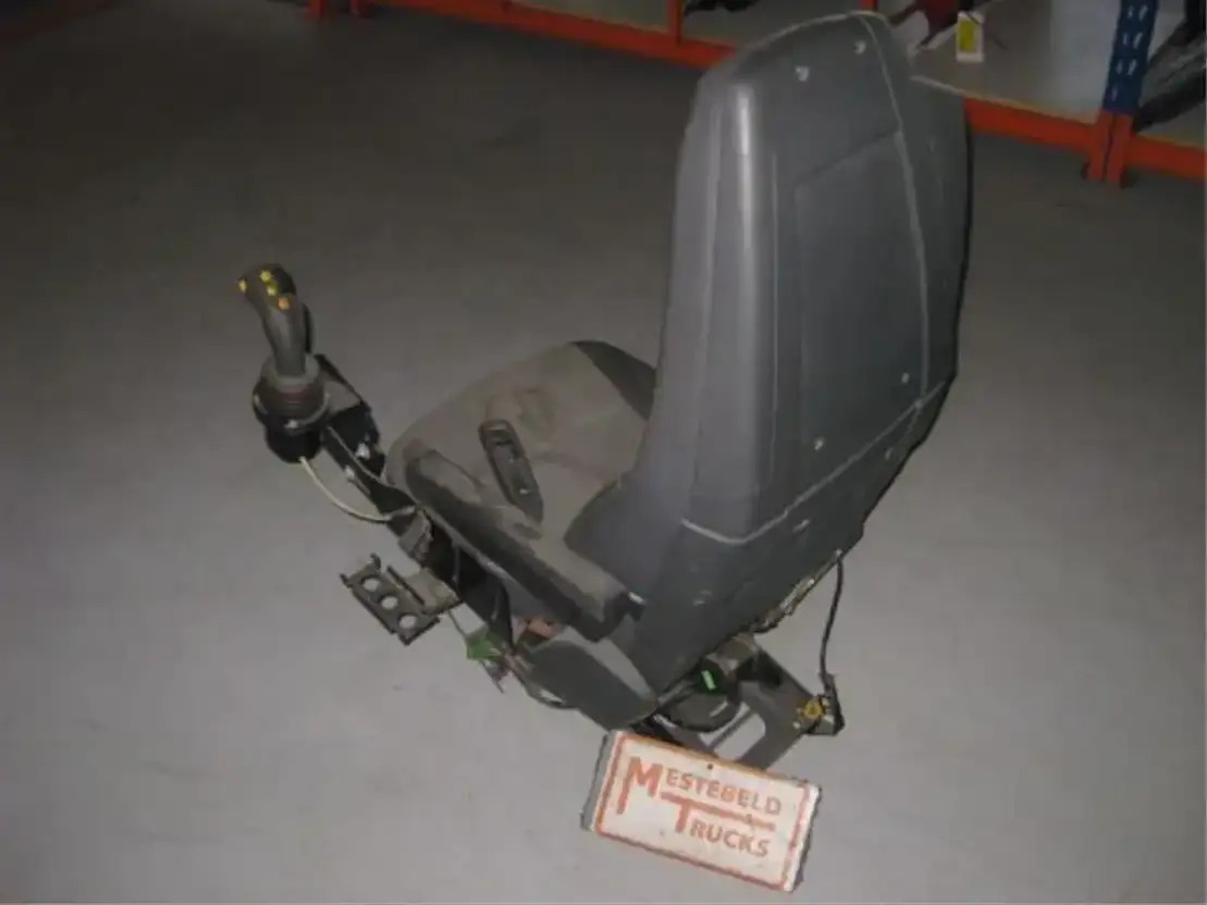 Volvo Stoel - Cabină și interior pentru Camion: Foto 1 Volvo Stoel - Cabină și interior pentru Camion: Foto 1