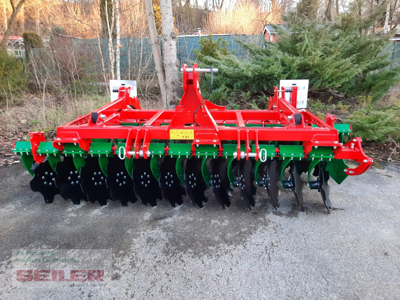 Agro-Masz BT 30 + Rohrstabwalze 500 mm - Grapă cu discuri: Foto 4 Agro-Masz BT 30 + Rohrstabwalze 500 mm - Grapă cu discuri: Foto 4