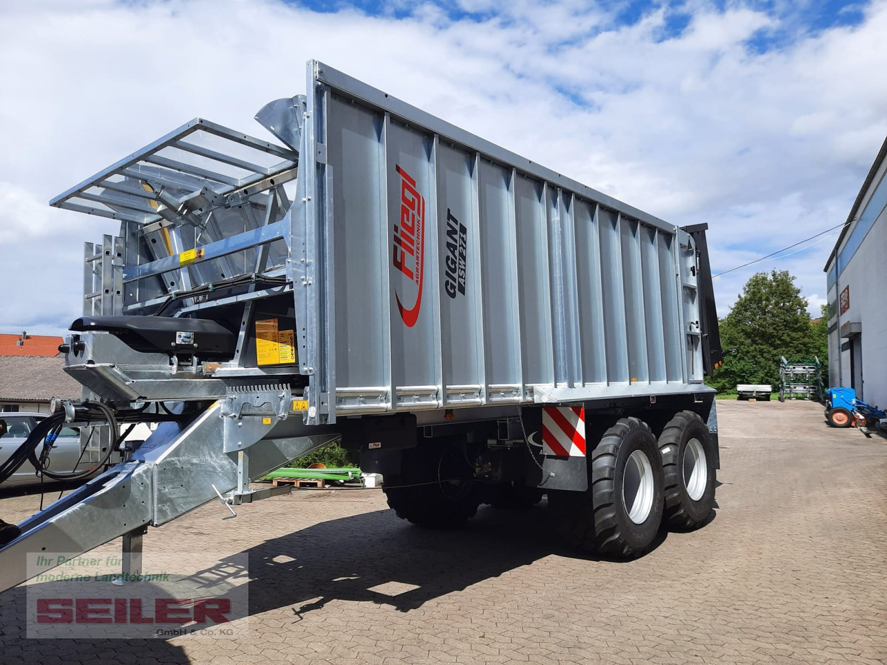 Fliegl ASW 271 C FOX Lenkachse 26,5" 35m³ - Remorcă cu autoincarcare: Foto 2 Fliegl ASW 271 C FOX Lenkachse 26,5" 35m³ - Remorcă cu autoincarcare: Foto 2