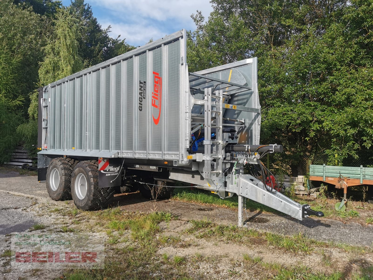 Fliegl ASW 281 GIGANT FOX 45m³ - Remorcă cu autoincarcare: Foto 1 Fliegl ASW 281 GIGANT FOX 45m³ - Remorcă cu autoincarcare: Foto 1