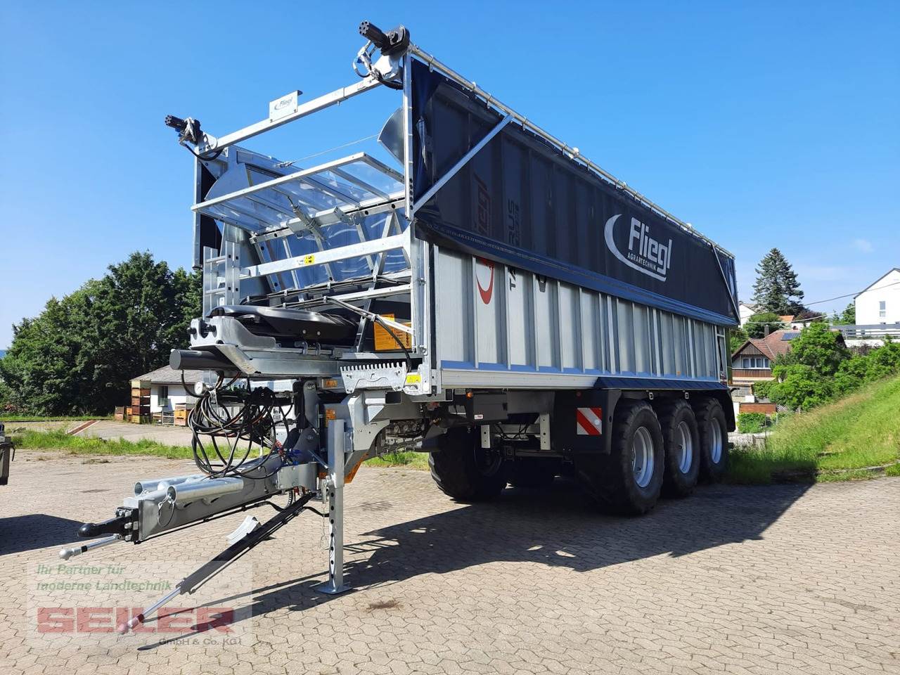 Fliegl ASW 391 TAURUS FOX 50m³ ZWL + Top Lift Light - Remorcă cu autoincarcare: Foto 4 Fliegl ASW 391 TAURUS FOX 50m³ ZWL + Top Lift Light - Remorcă cu autoincarcare: Foto 4