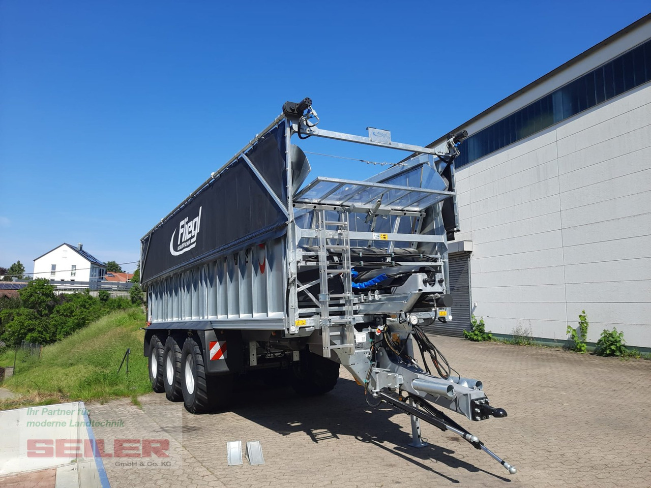 Fliegl ASW 391 TAURUS FOX 50m³ ZWL + Top Lift Light - Remorcă cu autoincarcare: Foto 5 Fliegl ASW 391 TAURUS FOX 50m³ ZWL + Top Lift Light - Remorcă cu autoincarcare: Foto 5