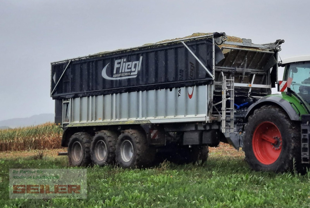 Fliegl ASW 391 TAURUS FOX 50m³ + elektr. ZWL + ISOBUS + Top Lift Light - Remorcă cu autoincarcare: Foto 3 Fliegl ASW 391 TAURUS FOX 50m³ + elektr. ZWL + ISOBUS + Top Lift Light - Remorcă cu autoincarcare: Foto 3