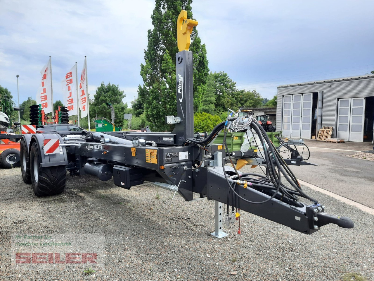 Fliegl HKL 22 Jumbo Abrollkipper - Remorcă abroll/ Skiploader: Foto 2 Fliegl HKL 22 Jumbo Abrollkipper - Remorcă abroll/ Skiploader: Foto 2