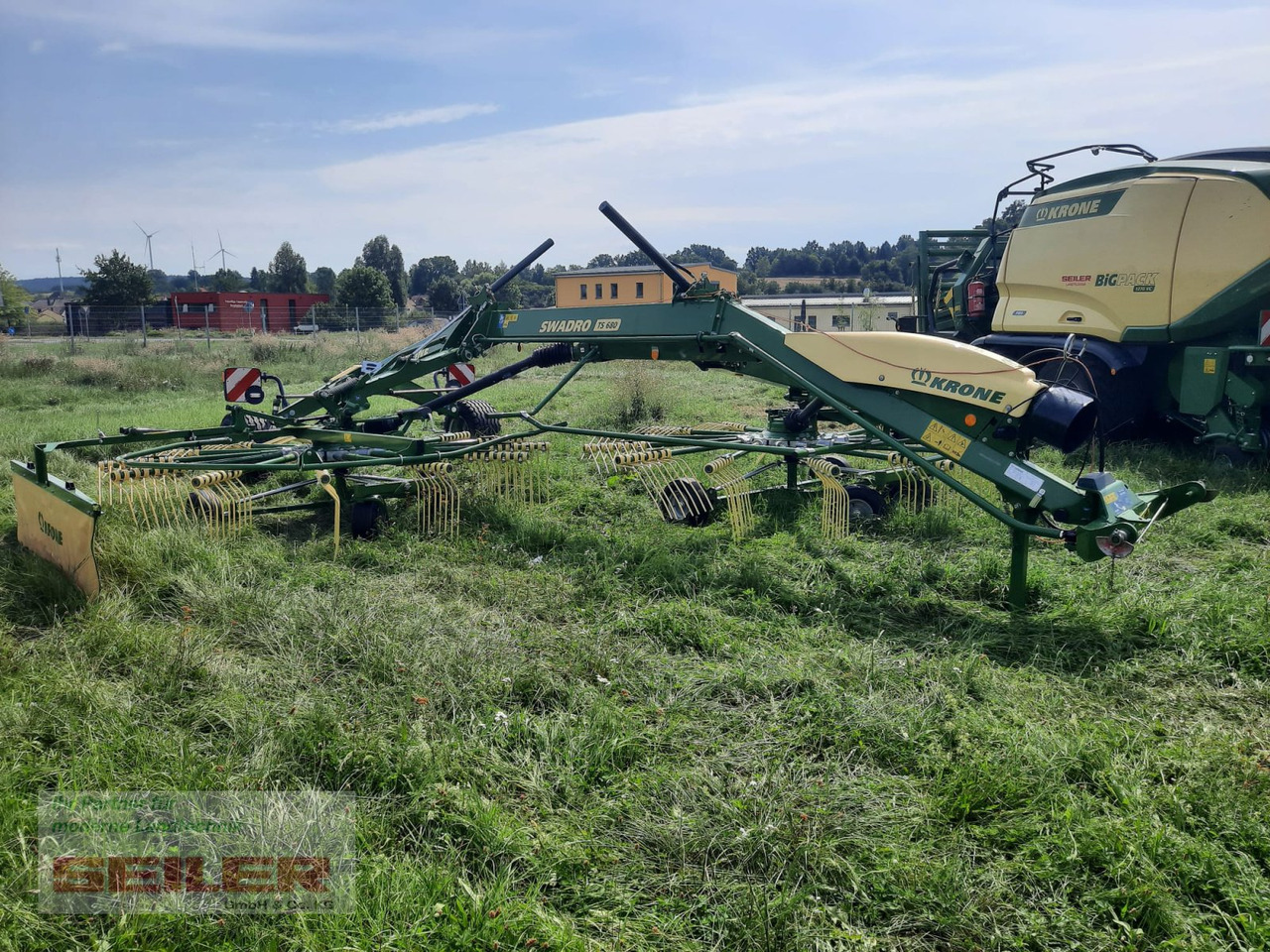 Krone Swadro TS 680 - Maşină de întors fânul: Foto 2 Krone Swadro TS 680 - Maşină de întors fânul: Foto 2