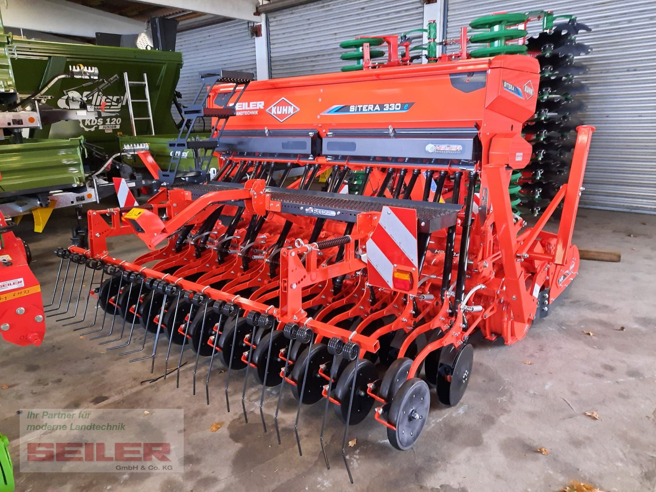 Kuhn HR 304 + Sitera 330-20E - Semănătoare combinată: Foto 3 Kuhn HR 304 + Sitera 330-20E - Semănătoare combinată: Foto 3