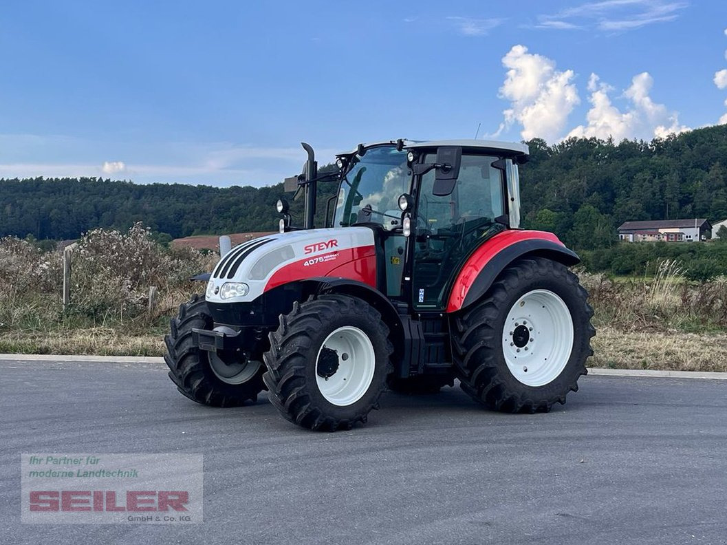 Steyr Kompakt 4075 HILO - Tractor agricol: Foto 1 Steyr Kompakt 4075 HILO - Tractor agricol: Foto 1