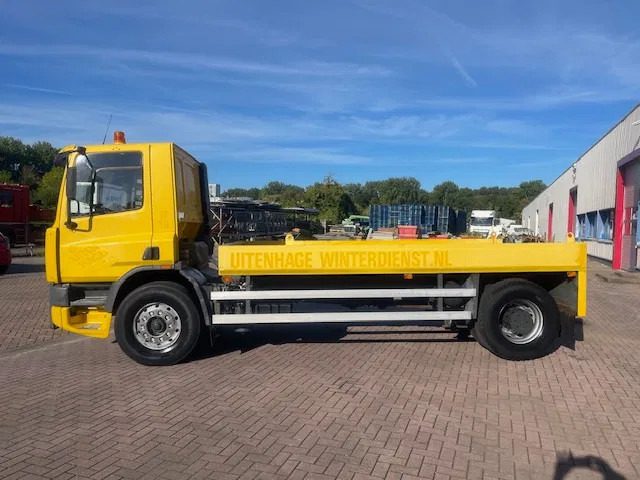 DAF CF 75.240 Automatic Euro 2 NL-Truck Original km's - Camion platformă: Foto 4 DAF CF 75.240 Automatic Euro 2 NL-Truck Original km's - Camion platformă: Foto 4