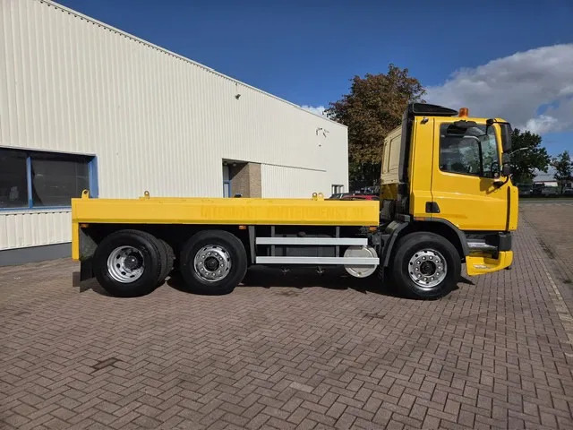 DAF CF 75.250 6x2 Euro 2 Automatic NL-Truck Original KM'S - Camion şasiu: Foto 2 DAF CF 75.250 6x2 Euro 2 Automatic NL-Truck Original KM'S - Camion şasiu: Foto 2