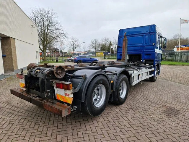 DAF XF 95.430 6x2 Manual-Gear Euro 4 - Camion şasiu: Foto 3 DAF XF 95.430 6x2 Manual-Gear Euro 4 - Camion şasiu: Foto 3