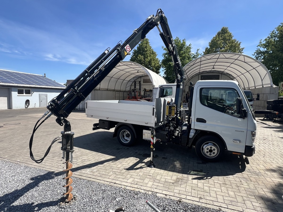 FUSO 3S15 Alu Pritsche 2.80m Ladekran Bohrgerät - Autoutilitară cu platformă: Foto 1 FUSO 3S15 Alu Pritsche 2.80m Ladekran Bohrgerät - Autoutilitară cu platformă: Foto 1