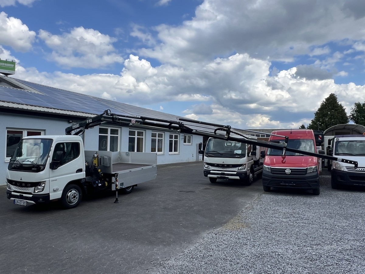 FUSO 3S15 Alu Pritsche 2.80m Ladekran Bohrgerät - Autoutilitară cu platformă: Foto 5 FUSO 3S15 Alu Pritsche 2.80m Ladekran Bohrgerät - Autoutilitară cu platformă: Foto 5