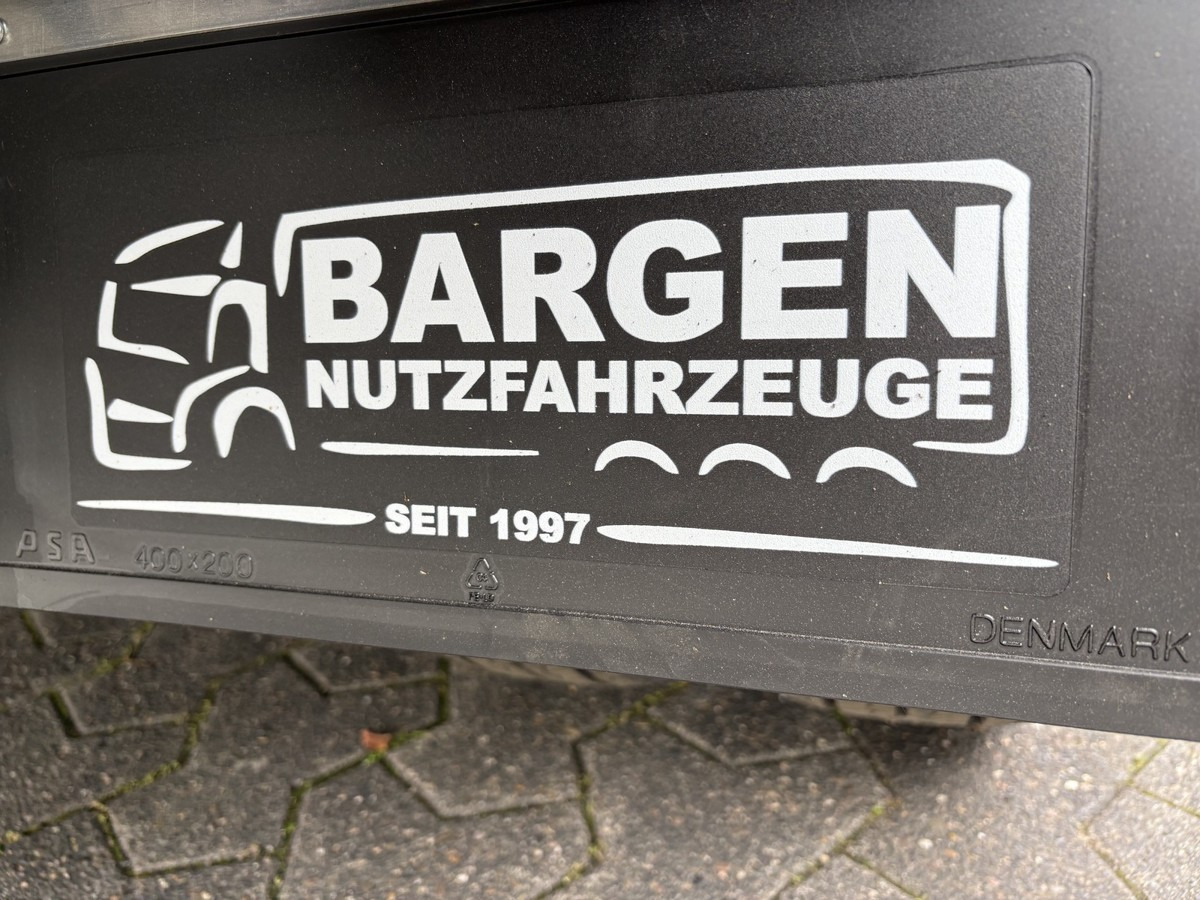 Camion cu macara, Camion platformă nou FUSO 3S15 Alu Pritsche 2.80m Ladekran Funk! sofort ve: Foto 19 Camion cu macara, Camion platformă nou FUSO 3S15 Alu Pritsche 2.80m Ladekran Funk! sofort ve: Foto 19