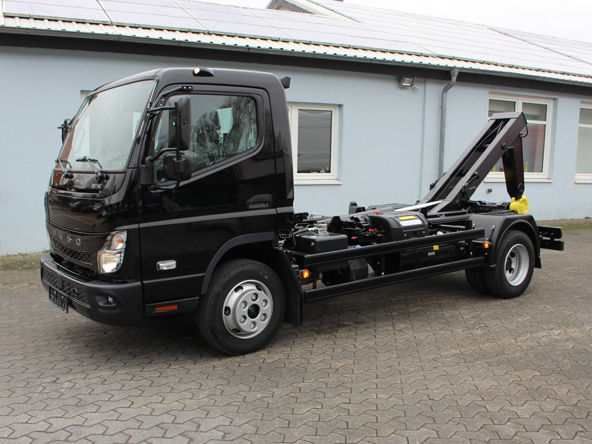 FUSO Canter FUSO 9C18 City Abrollkipper Hooklift Bla - Camion cu cârlig, Camion cu macara: Foto 3 FUSO Canter FUSO 9C18 City Abrollkipper Hooklift Bla - Camion cu cârlig, Camion cu macara: Foto 3