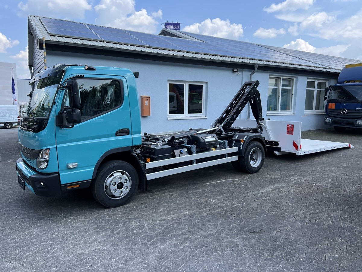 FUSO Canter FUSO 9C18 Duonic City Abrollkipper Color - Camion cu cârlig, Camion cu macara: Foto 1 FUSO Canter FUSO 9C18 Duonic City Abrollkipper Color - Camion cu cârlig, Camion cu macara: Foto 1