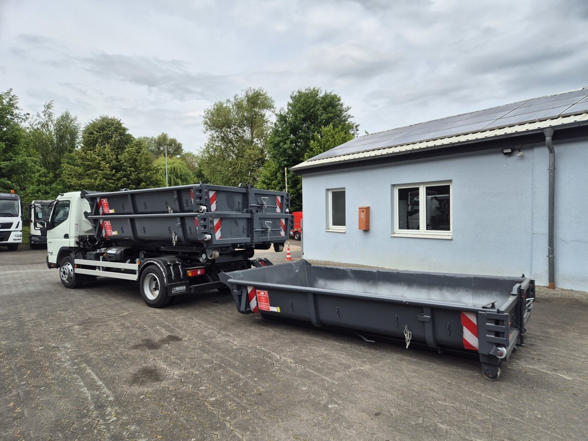 FUSO FUSO 9C18 40km/h City Abrollkipper WLF Swiss CH - Camion cu cârlig: Foto 3 FUSO FUSO 9C18 40km/h City Abrollkipper WLF Swiss CH - Camion cu cârlig: Foto 3