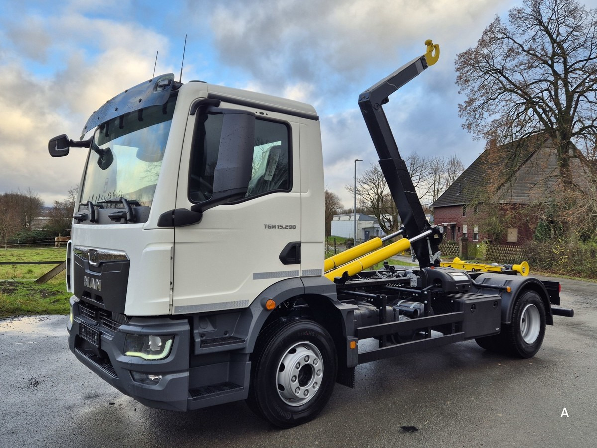 MAN TGM 15.290 BL Abrollkipper PowerMatic Standheiz. - Camion cu cârlig: Foto 1 MAN TGM 15.290 BL Abrollkipper PowerMatic Standheiz. - Camion cu cârlig: Foto 1