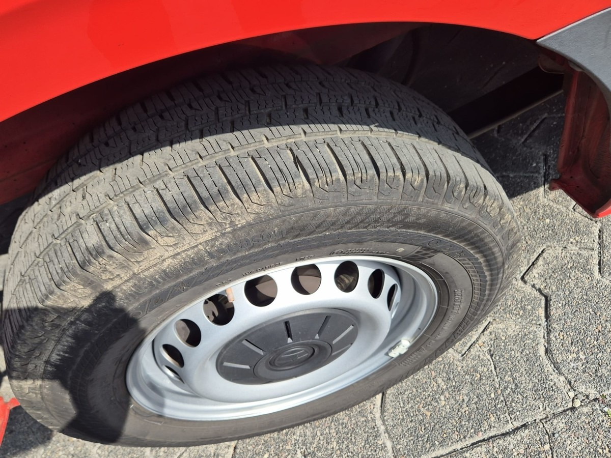 VW Crafter 35 Maxi L4H3 1Hand PDC sofort verfügbar! - Dubă: Foto 5 VW Crafter 35 Maxi L4H3 1Hand PDC sofort verfügbar! - Dubă: Foto 5