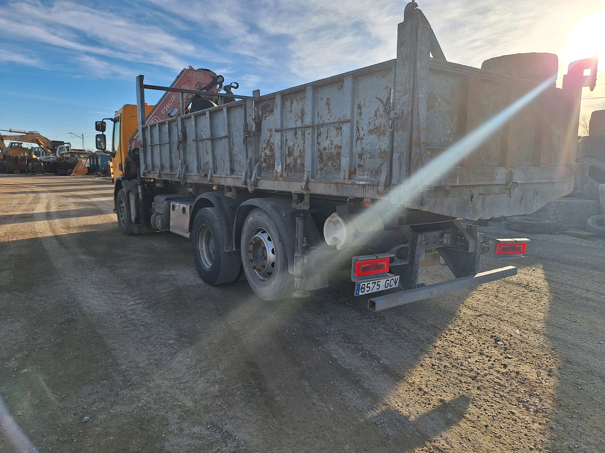 RENAULT PREMIUM LANDER 320.26 - Camion cu macara: Foto 4 RENAULT PREMIUM LANDER 320.26 - Camion cu macara: Foto 4