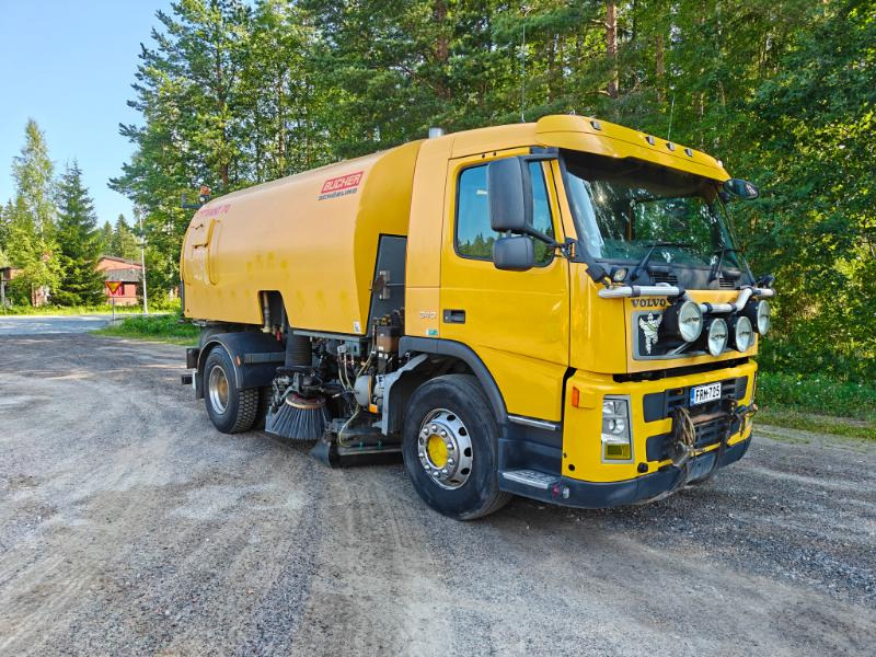 BUCHER Optifant 70 Volvo FM9 - Măturătoare stradală: Foto 1 BUCHER Optifant 70 Volvo FM9 - Măturătoare stradală: Foto 1
