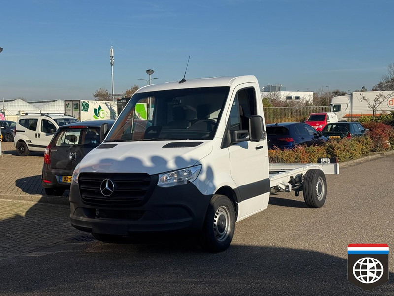 Mercedes-Benz Sprinter 315 CDi CHASSIS WB 3670 - AUTOMAAT NAVIGATIE *** BPM VRIJ !! - Autoutilitară: Foto 3 Mercedes-Benz Sprinter 315 CDi CHASSIS WB 3670 - AUTOMAAT NAVIGATIE *** BPM VRIJ !! - Autoutilitară: Foto 3